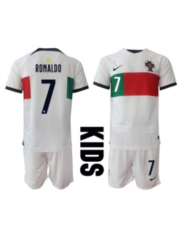 Portugal Cristiano Ronaldo #7 Auswärts Trikotsatz für Kinder WM 2022 Kurzarm (+ Kurze Hosen)